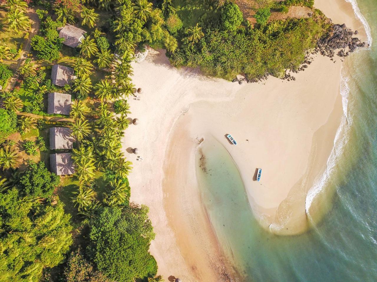 Moheli Laka Lodge Nioumachoua エクステリア 写真
